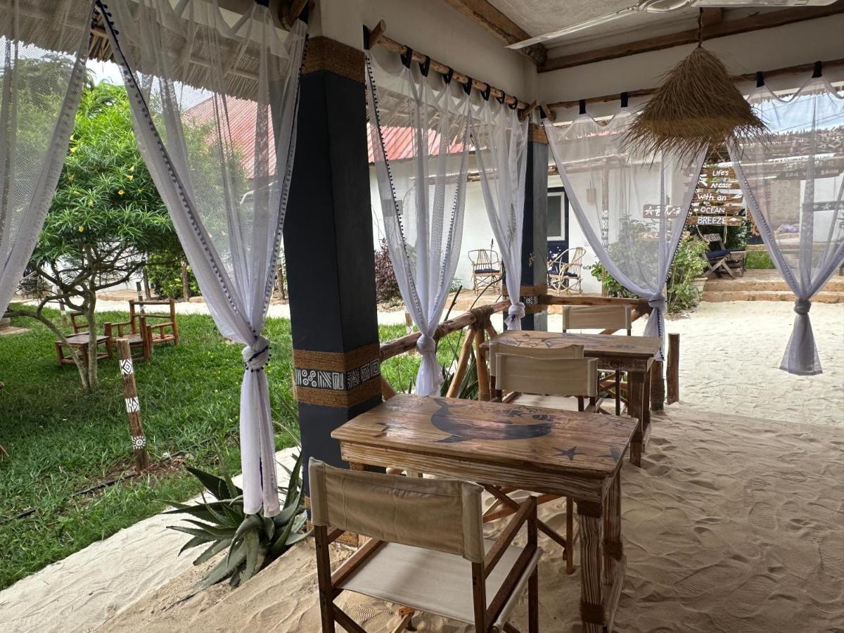 Ocean Breeze Boutique Hotel Nungwi Exterior photo